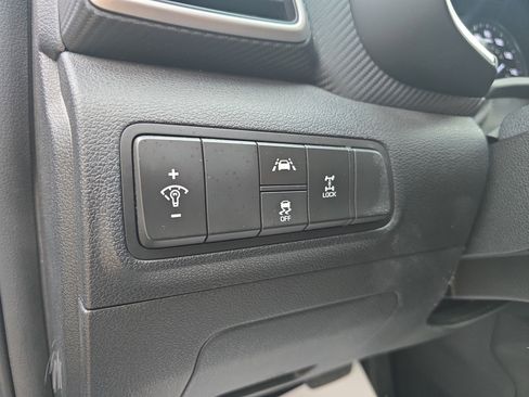 Used 2019 Hyundai Tucson SE image 18