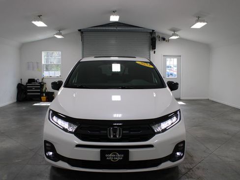 Used 2025 Honda Odyssey Sport-L image 3