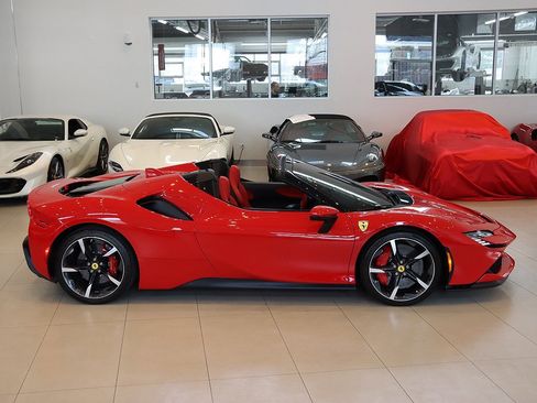 Certified 2022 Ferrari SF90 Spider image 25