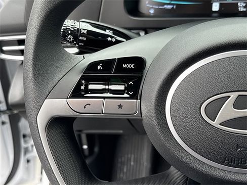 New 2026 Hyundai Elantra Blue image 24