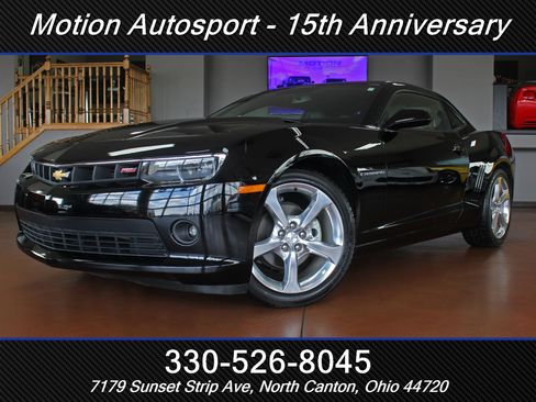 Used 2015 Chevrolet Camaro LT w/ RS Package RWD image 1