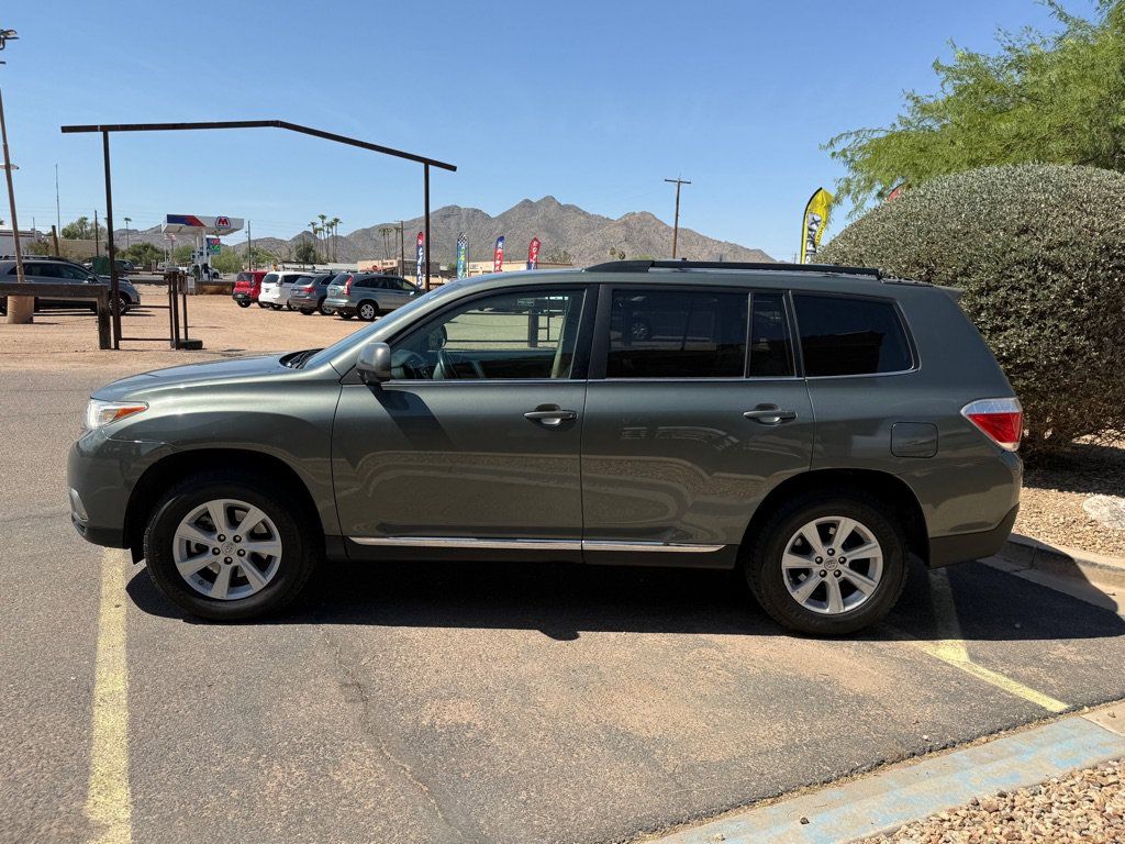 Used 2013 Toyota Highlander SE AWD/4WD image 4