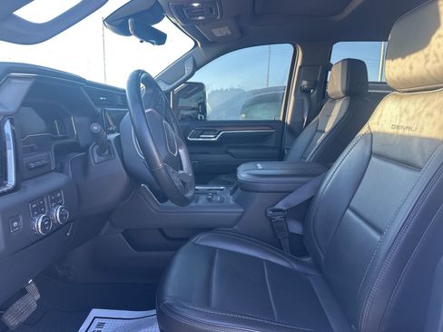 Used 2024 GMC Sierra 2500 Denali w/ Technology Package image 15
