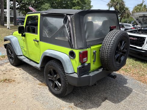Used 2012 Jeep Wrangler Sport AWD/4WD image 3