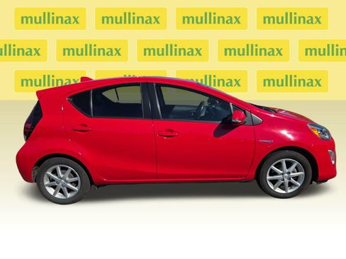 Used 2015 Toyota Prius C Four FWD image 2
