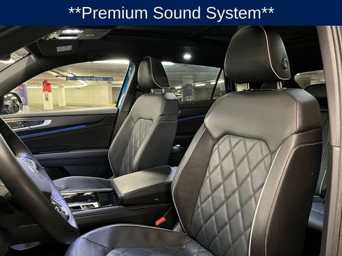 Used 2025 Volkswagen Atlas Cross Sport SEL Premium R-Line AWD/4WD image 21