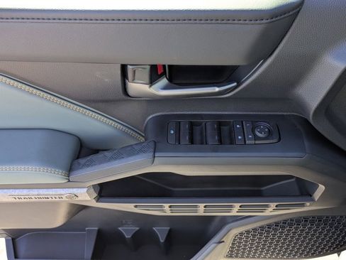 Used 2025 Toyota Tacoma Trailhunter image 18