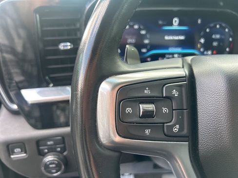 Used 2023 Chevrolet Silverado 1500 LT AWD/4WD image 20