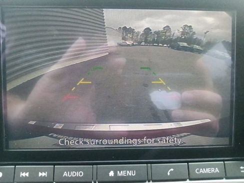 Used 2023 Nissan Rogue SV image 22