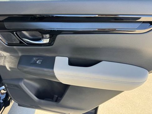 Used 2026 Honda CR-V EX-L image 9