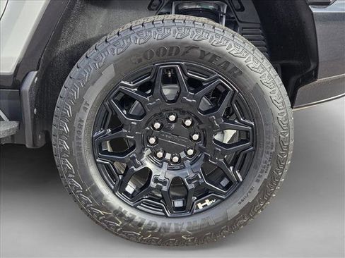 New 2026 GMC Hummer EV SUV image 9