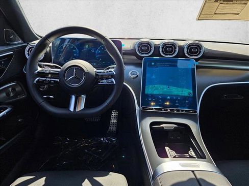 Used 2025 Mercedes-Benz C 300 Sedan image 13