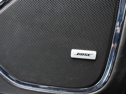 Used 2020 GMC Yukon XL SLT image 11