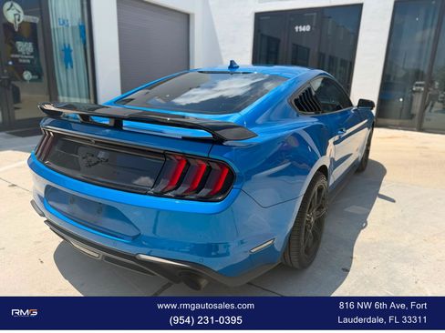 Used 2021 Ford Mustang Premium w/ Equipment Group 201A RWD image 5