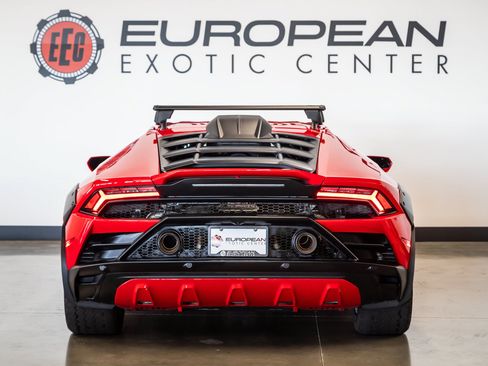 Used 2024 Lamborghini Huracan Sterrato AWD/4WD image 9