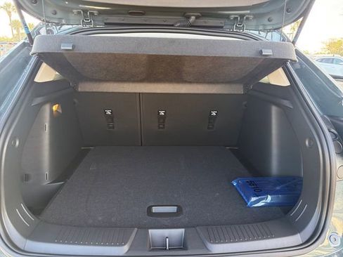 New 2026 Chevrolet Trax LT w/ Driver Confidence Package FWD image 9