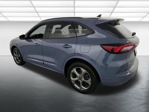 Used 2023 Ford Escape ST-Line w/ Tech Pack #1 AWD/4WD image 5
