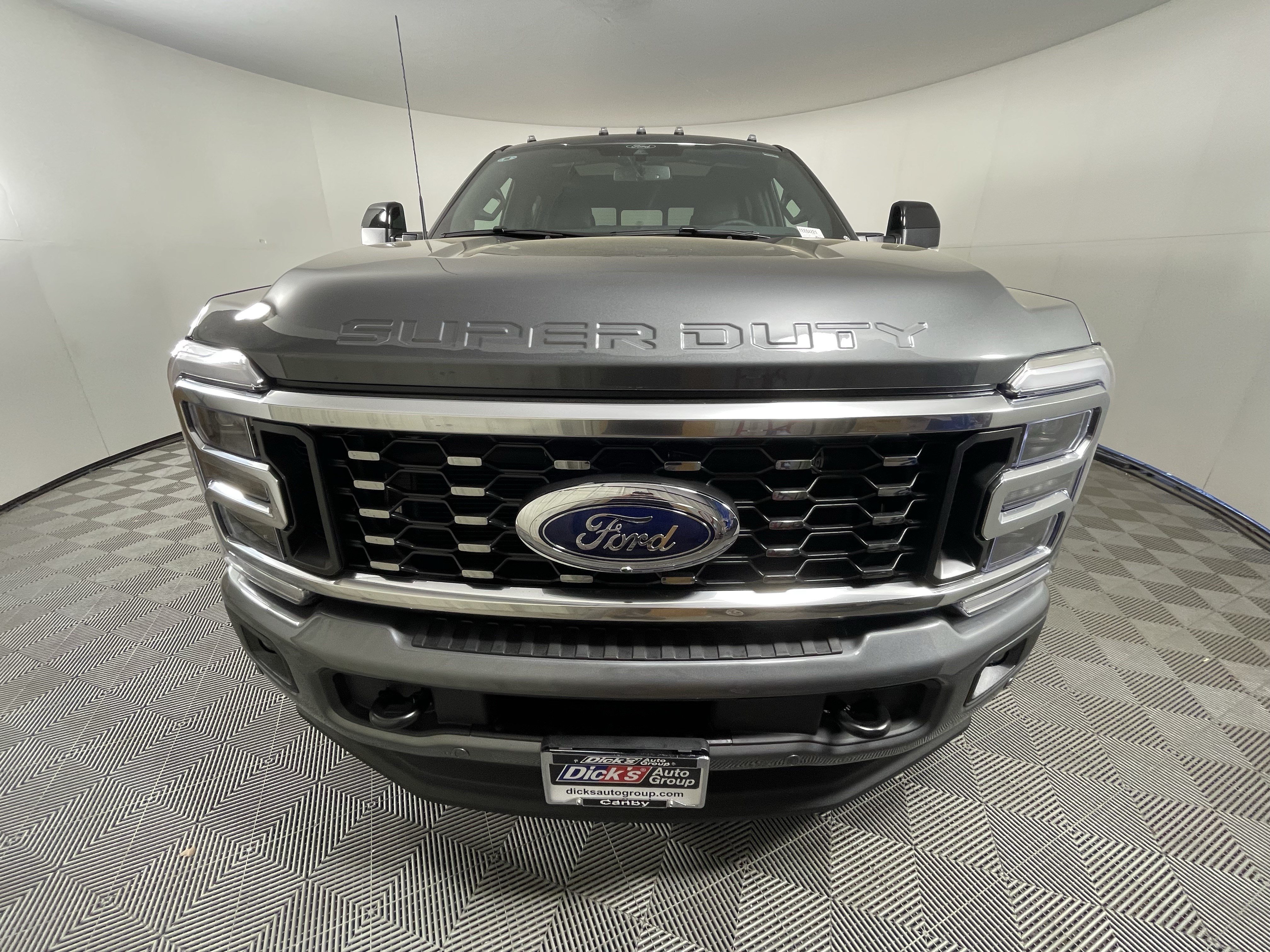 New 2026 Ford F450 Platinum w/ FX4 Off-Road Package AWD/4WD image 7