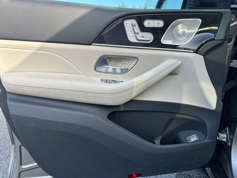 Used 2020 Mercedes-Benz GLE 350 4MATIC image 28