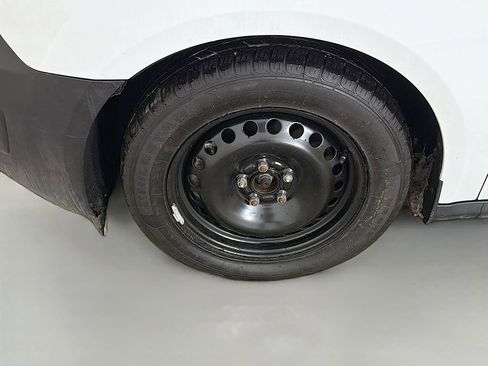 Used 2022 Ford Transit Connect XL image 12