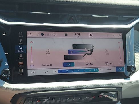New 2026 Jeep Cherokee Laredo AWD/4WD image 22