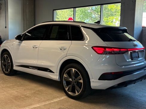 Used 2023 Audi Q4 e-tron Prestige AWD/4WD image 3