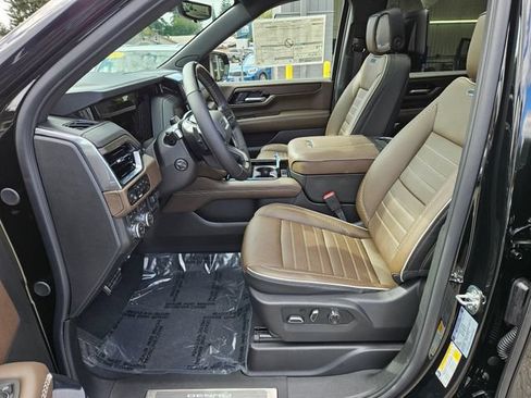 New 2026 GMC Yukon XL Denali Ultimate w/ LPO, Illumination Package AWD/4WD image 22