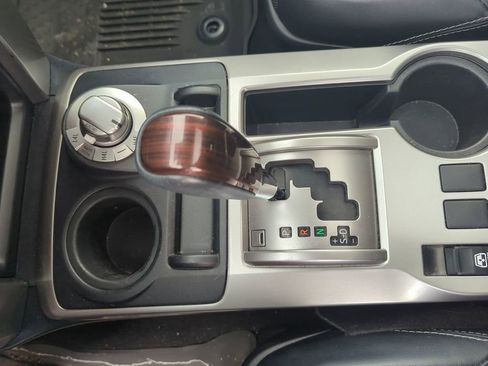 Used 2024 Toyota 4Runner Limited image 21