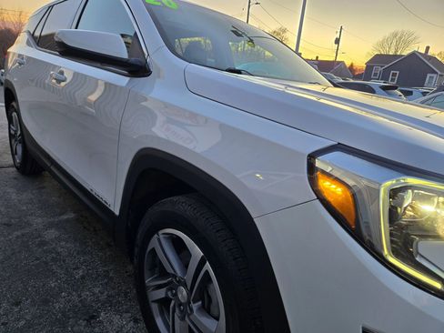 Used 2020 GMC Terrain SLT image 17