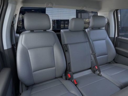 New 2025 Ford F550 4x4 Regular Cab Super Duty image 12