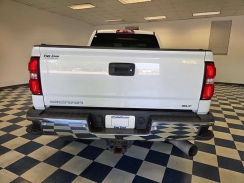 Used 2018 GMC Sierra 2500 SLT w/ Duramax Plus Package AWD/4WD image 6