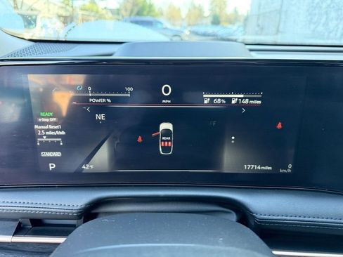 Used 2023 Nissan Ariya FWD image 35