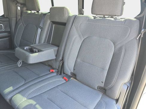 Used 2019 RAM 1500 Big Horn RWD image 17