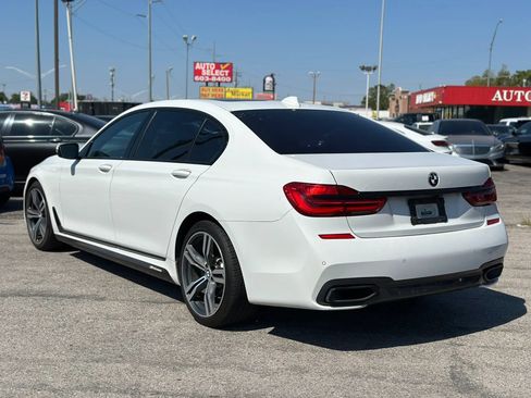 Used 2019 BMW 740i w/ M Sport Package RWD image 8