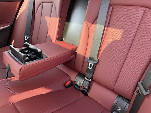 Used 2025 BMW 330i xDrive Sedan w/ M Sport Package image 13