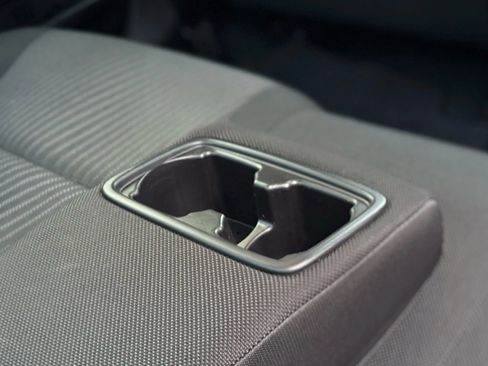 Used 2017 Toyota Camry LE image 29