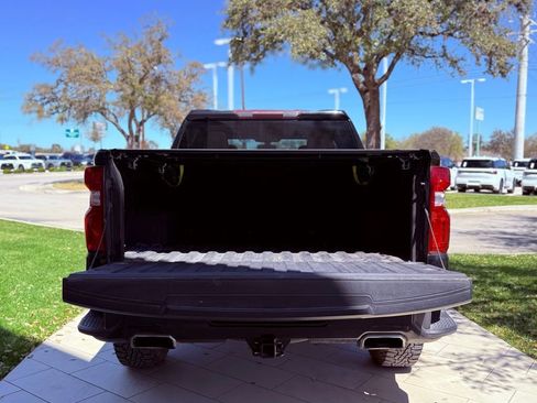 Used 2021 Chevrolet Silverado 1500 RST image 32