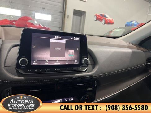 Used 2021 Nissan Rogue SV AWD/4WD image 25