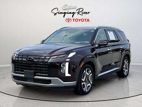 Used 2025 Hyundai Palisade Limited AWD/4WD image 3