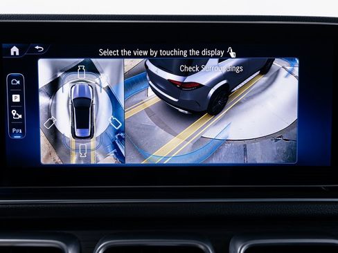 Used 2025 Mercedes-Benz GLE 450e 4MATIC w/ Driver Assistance Package image 24