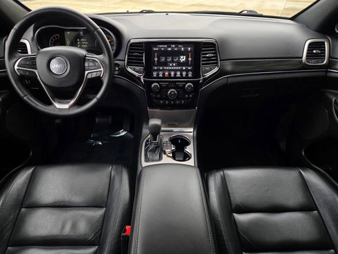 Used 2019 Jeep Grand Cherokee Limited AWD/4WD image 22