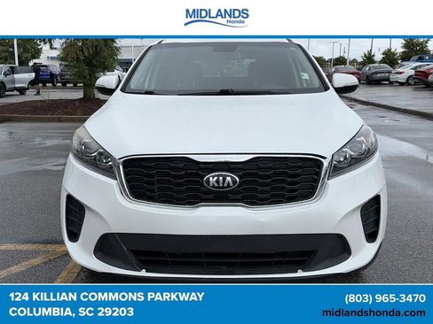 Used 2019 Kia Sorento FWD image 2