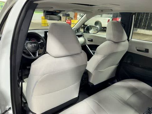 Certified 2024 Toyota Corolla Cross LE w/ Moonroof Package AWD/4WD image 28
