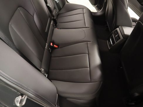 New 2025 BMW 330i xDrive Sedan w/ M Sport Package image 15