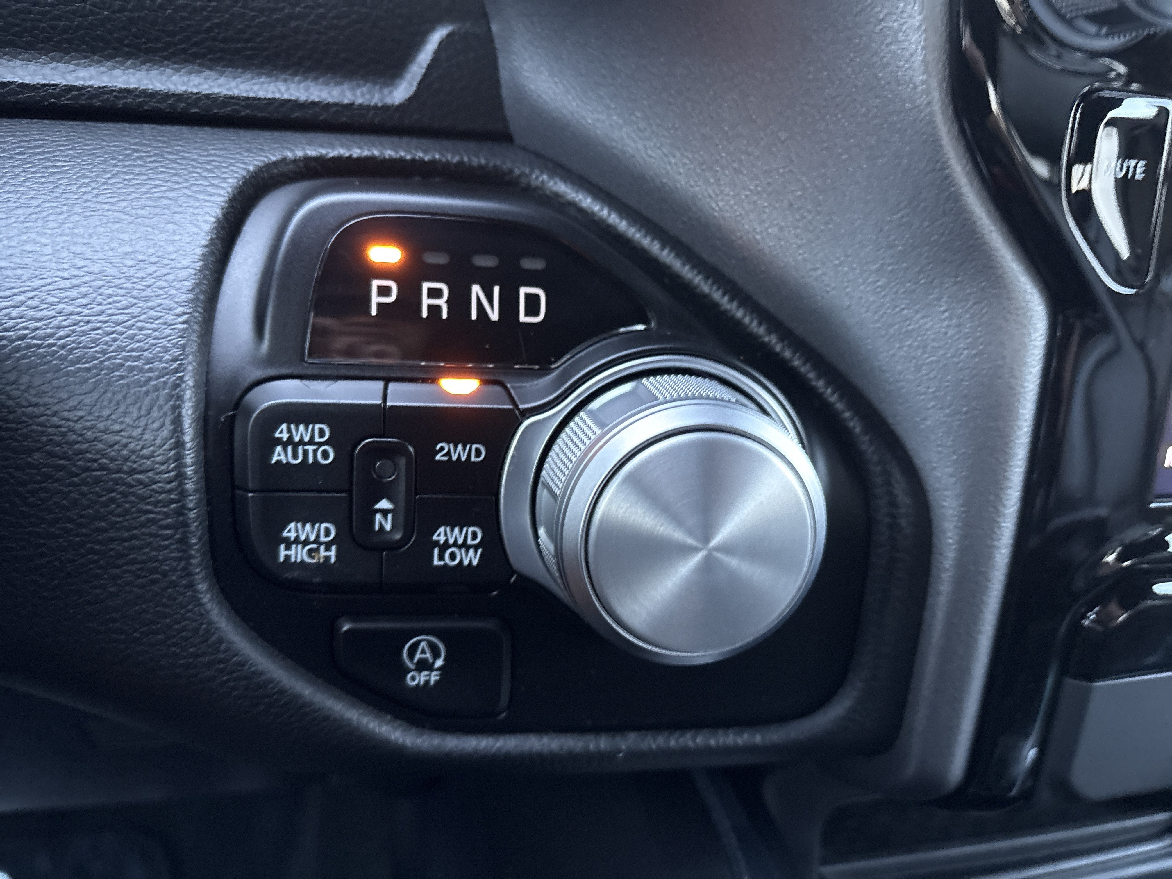 Used 2023 RAM 1500 Laramie AWD/4WD image 32