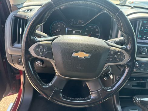Used 2018 Chevrolet Colorado Z71 AWD/4WD image 17