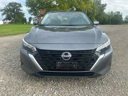 Used 2025 Nissan Sentra SV w/ All-Weather Package FWD image 2