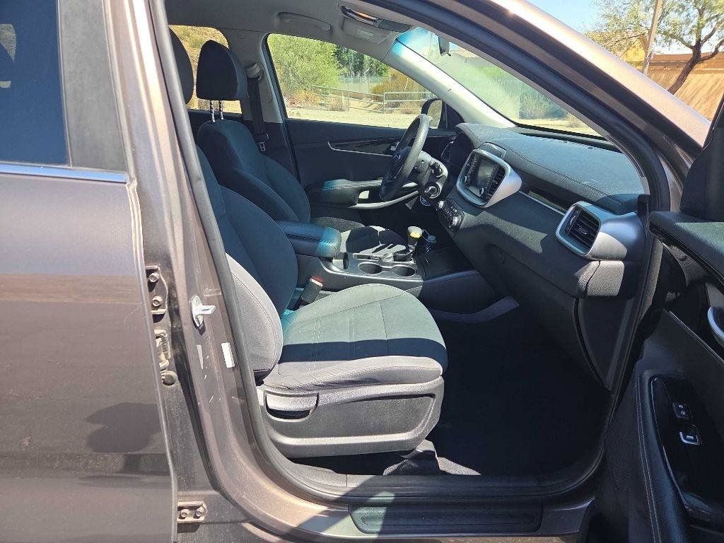 Used 2019 Kia Sorento FWD image 21