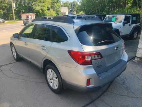 Used 2015 Subaru Outback 2.5i Premium AWD/4WD image 4