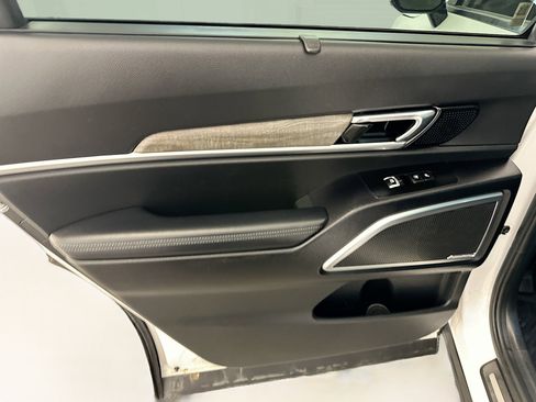 Used 2021 Kia Telluride SX w/ SX Prestige Package image 28